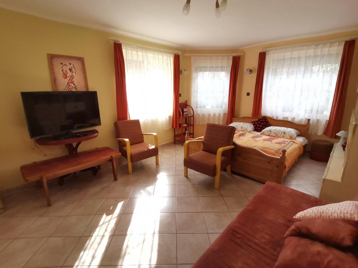 Marika Apartman Hajdúszoboszló المظهر الخارجي الصورة